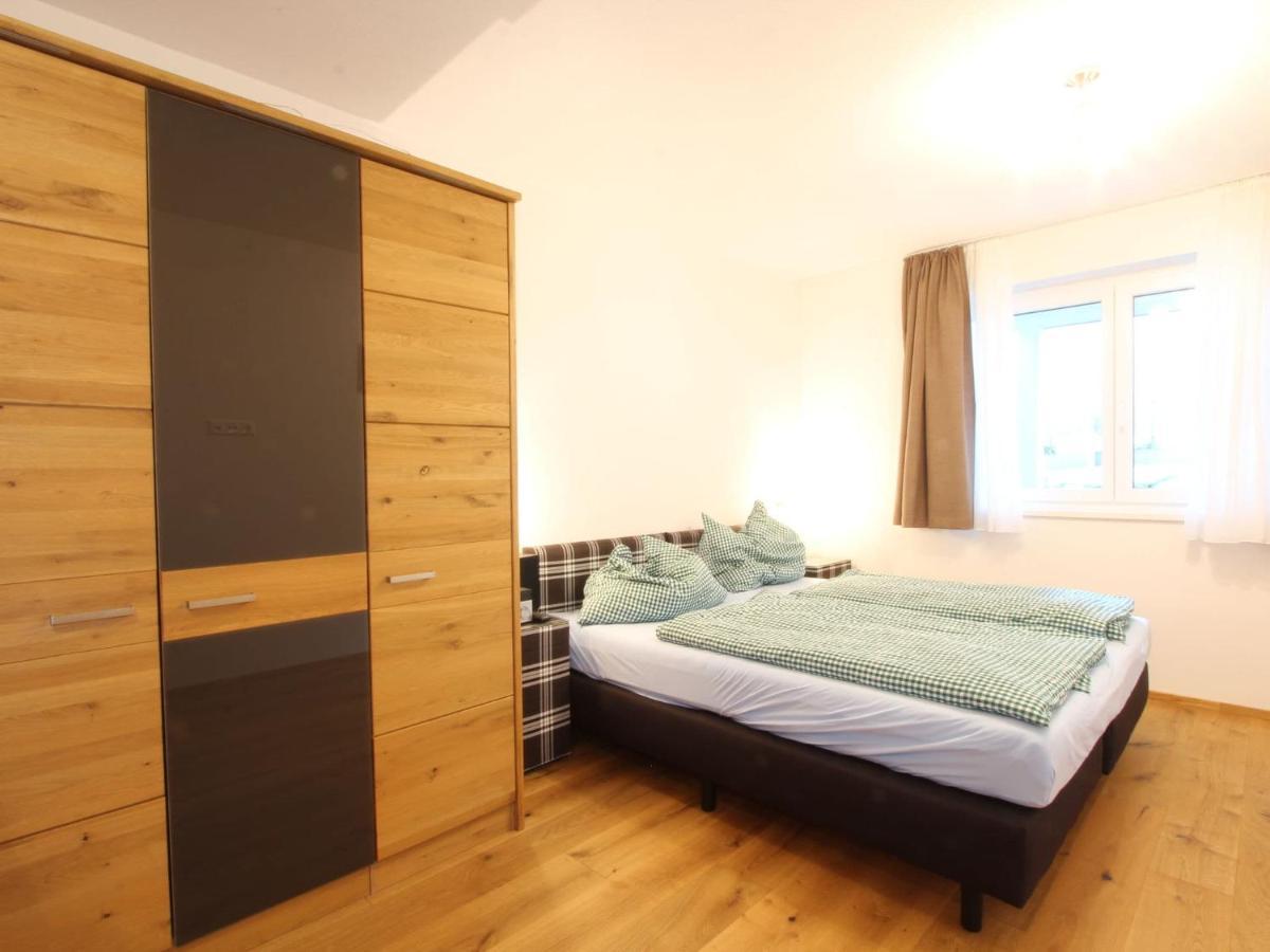 Modern Apartment In Neukirchen Am Gro Venediger Neukirchen am Grossvenediger Exterior photo